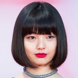 上原実矩  飾演 Amane