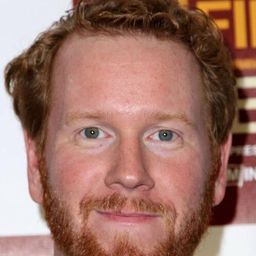 Todd Berger 飾演 Hal