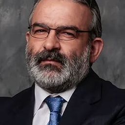 Hernán Lacalle 飾演 Pastor Simón