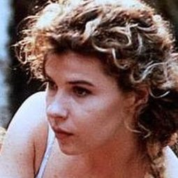 Petra Reinhardt - Mario and the Magician演員 飾演Christiana