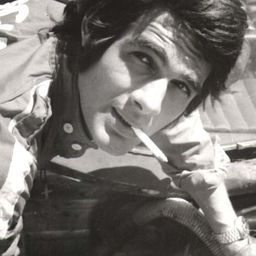 Juan José Camero 飾演 Benjamín  Otálora