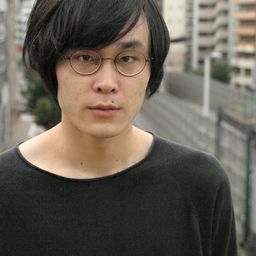 増田 朋彌 飾演 Antique Shop Clerk B