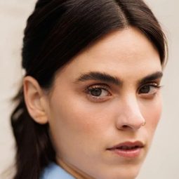 瓊恩·拉斯皮爾 - 阿克拉拉爾演員 飾演Maider