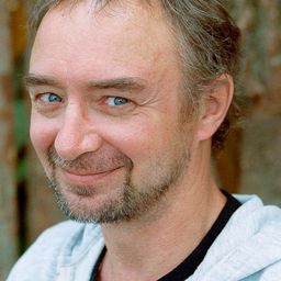 Mats Qviström 飾演 Foreman