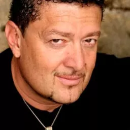 邁克爾·道布森 飾演 Quill / Amythyst (voice)