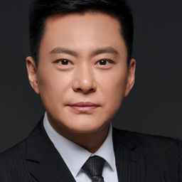 Wang Ban 飾演 Jingui Feng