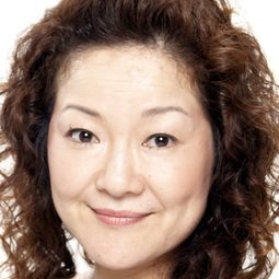 坂本千夏 - 朱鷺色怪魔演員 飾演