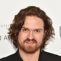 切·桑多瓦 - 不甜馬丁娜導演