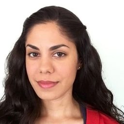 Natasha Davidson 飾演 Hester Corbett