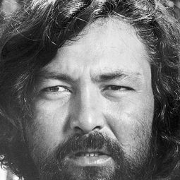 Zaldy Zshornack 飾演 