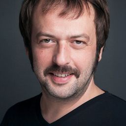 奧坎·亞拉比克 飾演 Mirsad