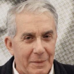 Jean Narboni 飾演 Roger