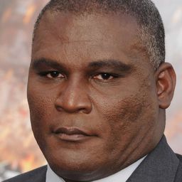 Gregory D. Gadson 飾演 Lieutenant Colonel Mick Canales