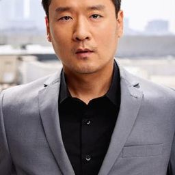 Billy Choi - 醉後大丈夫 3演員 飾演Thai prison guard