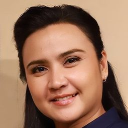 塔娜蓬·瓦佩雲 飾演 Toi