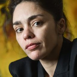 Belén Blanco 飾演 Camila