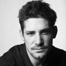 Fernando Guzzoni - 不甜馬丁娜演員 飾演Man at the Soda machine