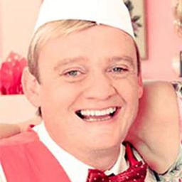 Machiel Roets - 樂樂小鎮演員 飾演Kallie Klawers