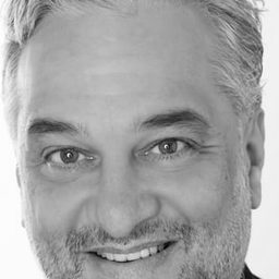 Geoffrey Garratt 飾演 Skimbleshanks