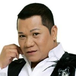 Allan K. 飾演 Guard