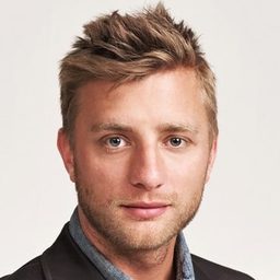 Jan Versteegh 飾演 Roy