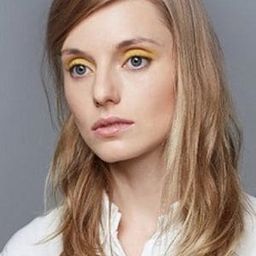 Yekaterina Shcheglova 飾演 