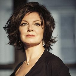 Sarah Townsend - Eddie Izzard: Live at Madison Square Garden導演