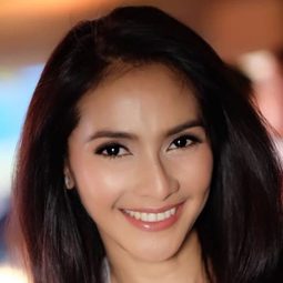 莫奧蒂·古斯奈爾迪 飾演 Wahyuni