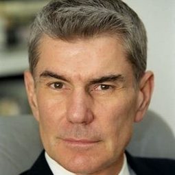 David Purdham - 寶貝小情人 2演員 飾演Mr. Owett