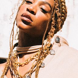 卡蘿·康嘉 飾演 Miriam