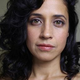 阿禮絲·梅西亞斯 飾演 Soraya