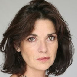 Anne Canovas - 愛•難按捺演員 飾演La mère d'Anaïs