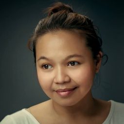 Geraldine Villamil - Everyone Knows Every Juan演員 飾演Rubi