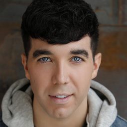 Matthew Scott Montgomery 飾演 Self