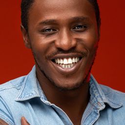 Nyakundi Isaboke 飾演 Prisoner 8