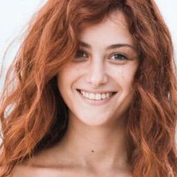 戞賈·瑪西亞爾 飾演 Federica