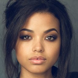 愛娜巴連絲卡 - 霹靂嬌娃演員 飾演Jane Kano