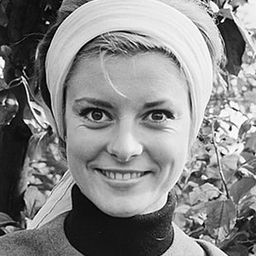 Grynet Molvig 飾演 Octavian