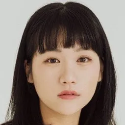 辻凪子 飾演 Nagiko