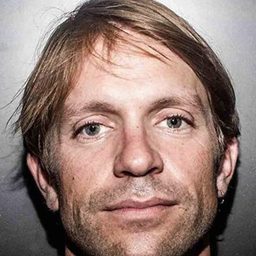 Luc Schiltz 飾演 Colin Blake