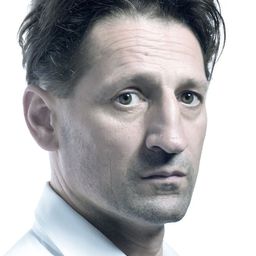 Andreas Patton 飾演 Marcus