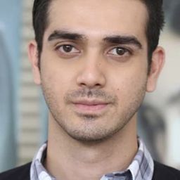 法赫利·阿爾巴 飾演 Janus