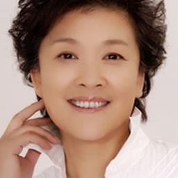 宋春麗 飾演 金月波