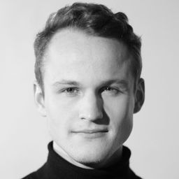 Jan Erik Ehrenberg 飾演 Marine 1