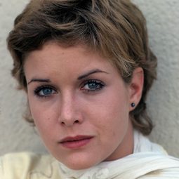 Season Hubley - Caddie Woodlawn演員 飾演Harriet Woodlawn