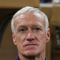 Didier Deschamps 飾演 Self