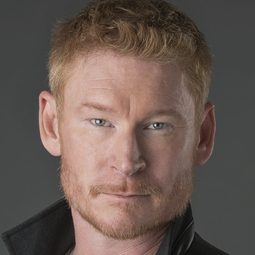 Zack Ward - Monster Mutt演員 飾演Sirus Caldwell