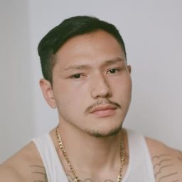 Robert Stover 飾演 Colton