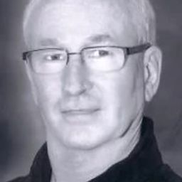 Jim Henshaw 飾演 Aardvark (voice)