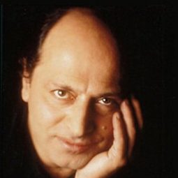 Roland Blanche - 算我唔好彩演員 飾演Le professeur de dessin / Le libraire